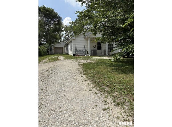 524 DEMPSEY Street, Creve Coeur, IL 61610