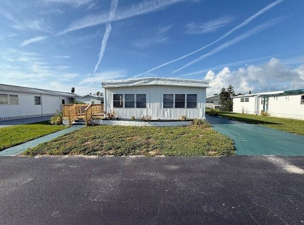 603 63rd Ave W, Bradenton, FL 34207