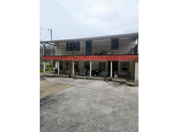7890 Winchester Road, Clay City, KY 40312