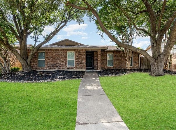448 Woodway Drive, Coppell, TX 75019