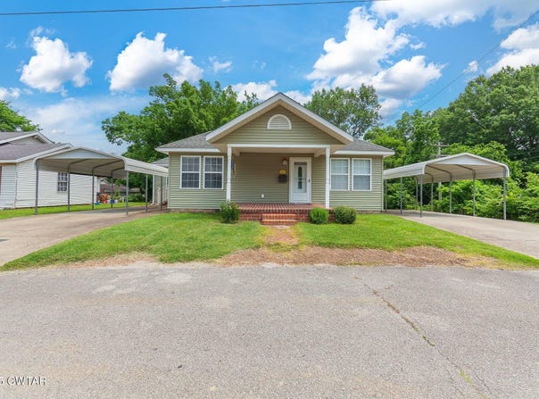 300 W 5th Street, Trenton, TN 38382