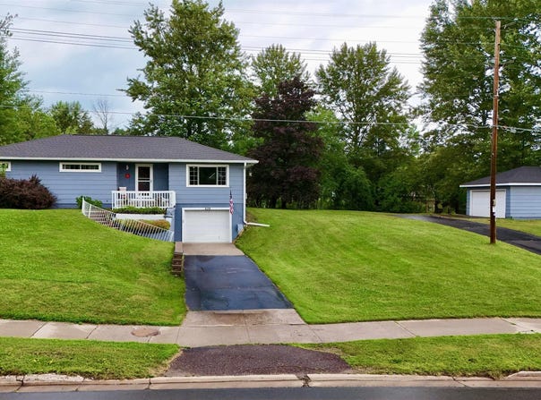 639 Michigan, Baraga, MI 49908