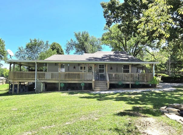 308 E James Street, Mountain View, MO 65548