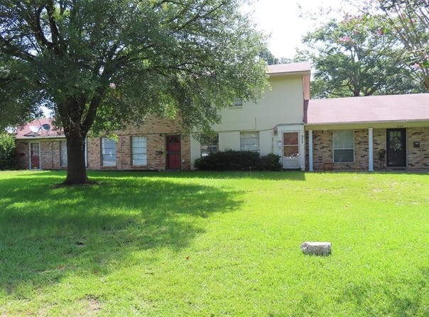 311 N Arkansas Street, Springhill, LA 71075