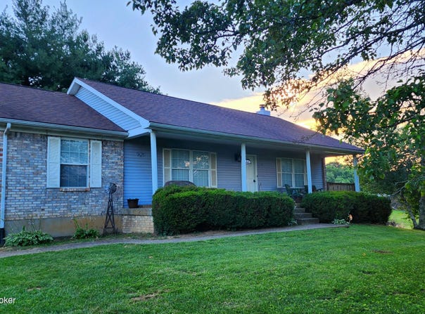 519 Kelly Dr, Taylorsville, KY 40071