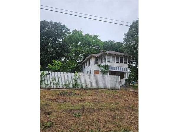 124 E 2nd, Stroud, OK 74079