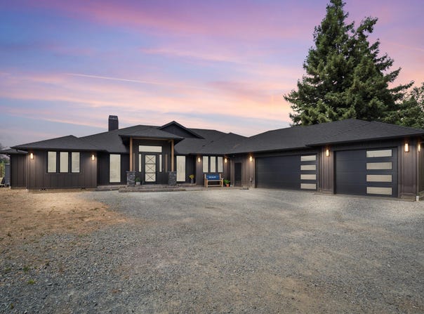 3487 SW Leonard Road, Grants Pass, OR 97527