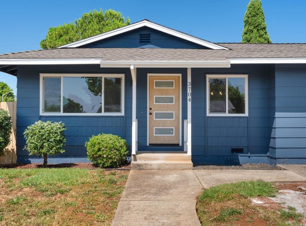 3704 Polaris Way, Redding, CA 96002