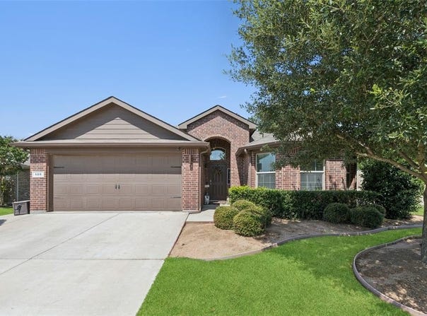 100 Tall Meadow Street, Azle, TX 76020