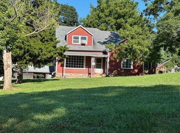 1803 Main ST, Boonville, MO 65233