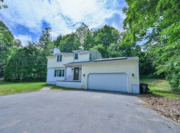 48 Central St, Auburn, MA 01501
