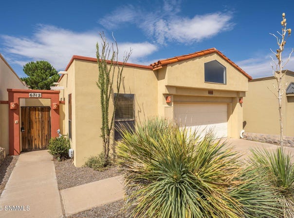 6712 Camino Blanco, Las Cruces, NM 88007