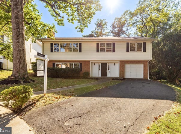 3812 N RIDGEVIEW Road, ARLINGTON, VA 22207