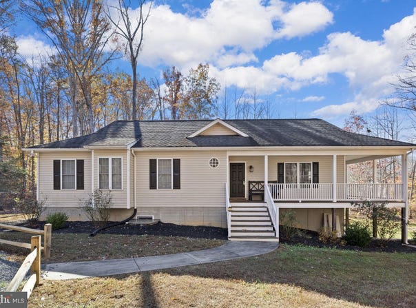 14 OAK Road, BUMPASS, VA 23024