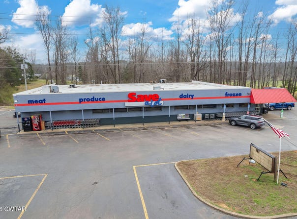 1182 E Main Street, Parsons, TN 38363