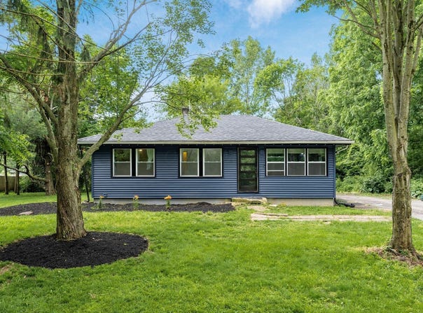 6007 Roselawn Avenue, Columbus, OH 43232