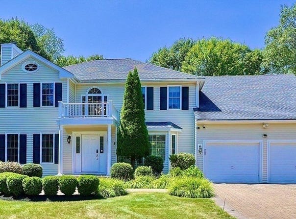 8 Pilgrim Road, Ashland, MA 01721