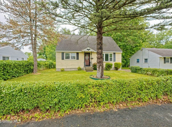 12 Madison Avenue, Troy, NY 12180