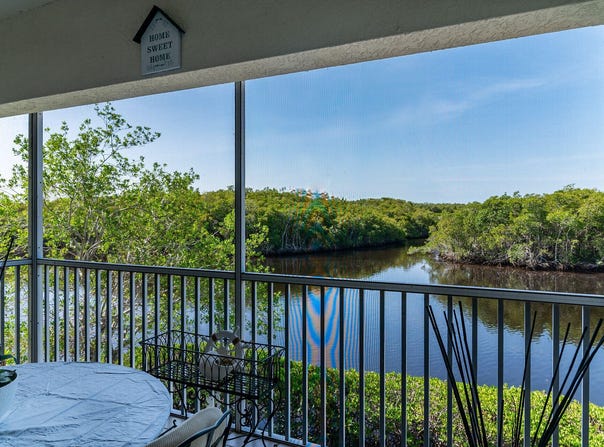 154 NEWPORT Drive unit: 1307, Naples, FL 34114