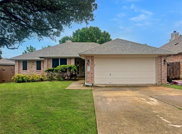612 Thrush DR, Leander, TX 78641