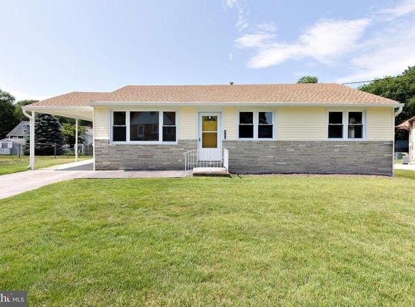 326 HILLCREST LANE, BLACKWOOD, NJ 08012