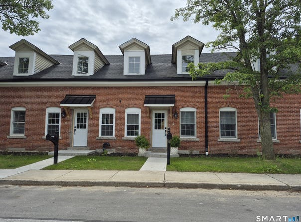 5 Front Street, Brooklyn, CT 06234