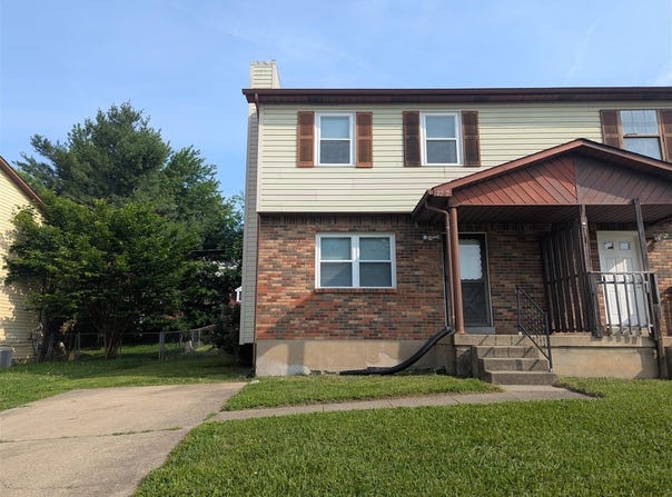 2727 Pioneer Drive, Radcliff, KY 40160