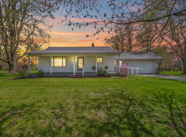 8531 S Waldron Road, Pittsford, MI 49271