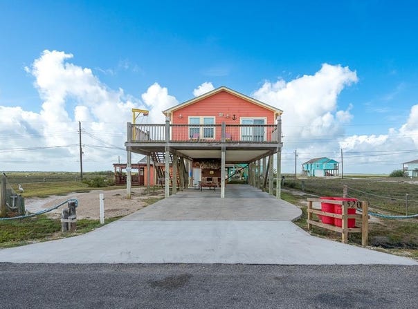 520 Palmetto Point Rd, ROCKPORT, TX 78382
