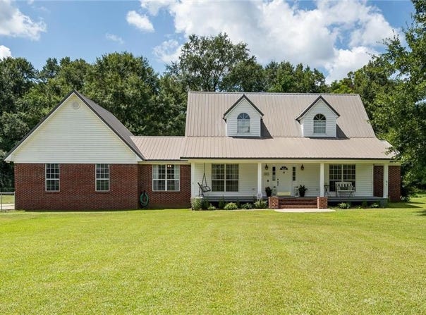 847 Country Lane, Axis, AL 36505