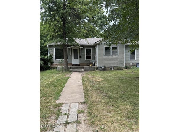 832 Vermont, Joplin, MO 64801
