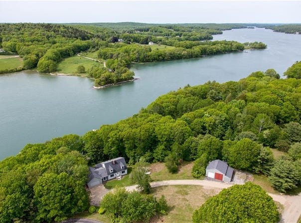 81 Bryer's Circle, Boothbay, ME 04537
