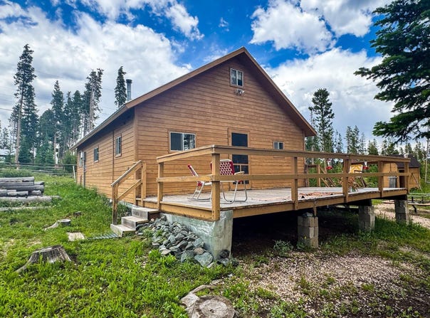42 UPPER RD, Laramie, WY 82070