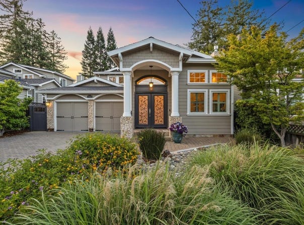 20433 Walnut AVE, SARATOGA, CA 95070