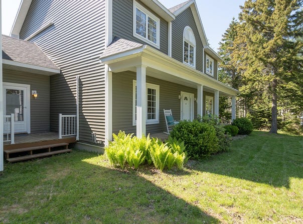 4 Cadillac Way, Mount Desert, ME 04660