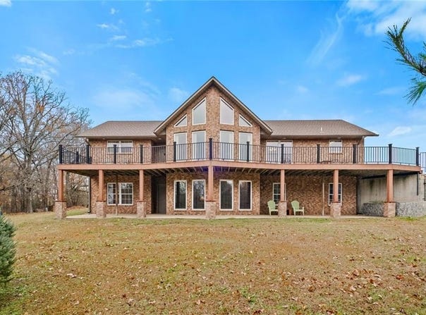 15262 Shipe  RD, Gravette, AR 72736