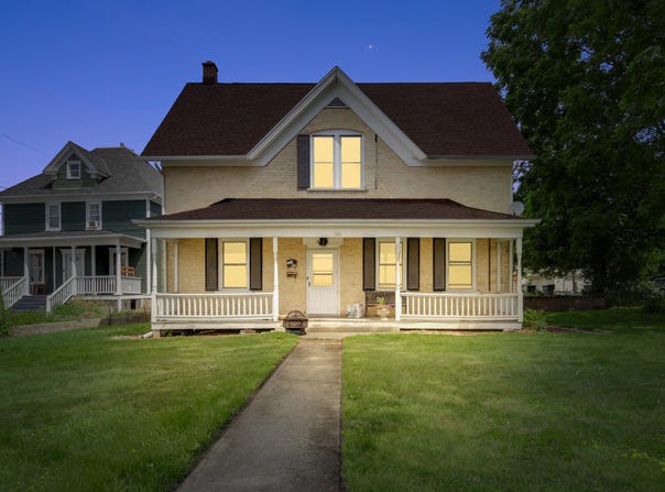 106 E Washington St, West Bend, WI 53095