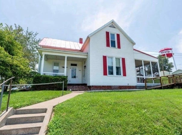 1027 Franklin St, Tell City, IN 47586