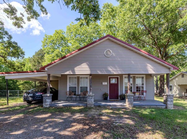 103 E Rock Street, Morrilton, AR 72110