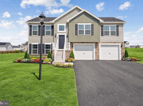 129 PIEDMONT Way, HANOVER, PA 17331