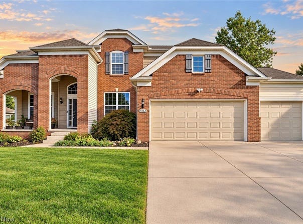 9362 Sagamore Circle, Strongsville, OH 44136