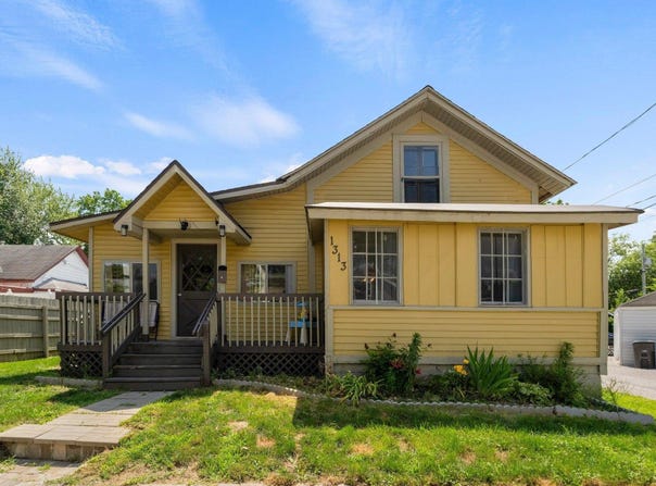 1313 Tecumseh Street, Fort Wayne, IN 46805-4243