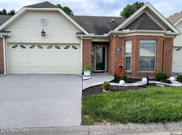657 Applegate Lane, Knoxville, TN 37934