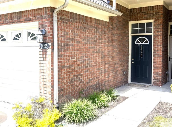 14225 Shadywood Drive, Sterling Heights, MI 48312
