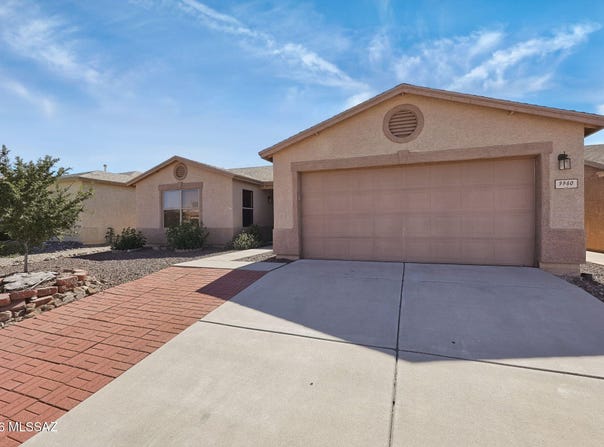 9960 E Star Vista Drive, Tucson, AZ 85748