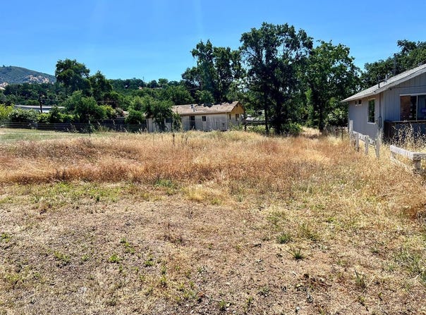 6904 Glenn Street, Nice, CA 95464
