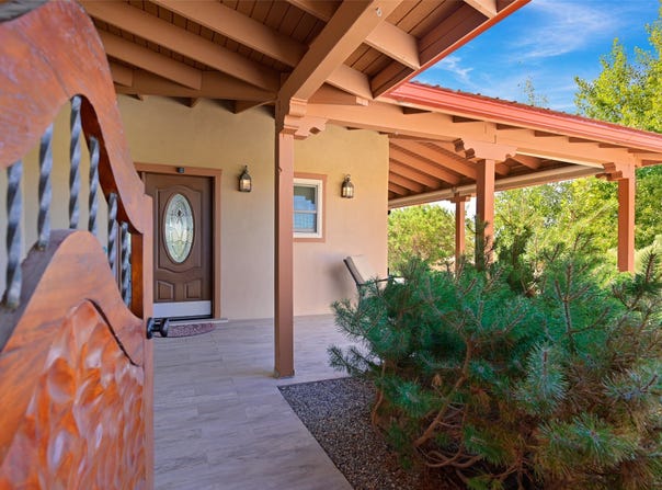 12 Featherbush Court, Santa Fe, NM 87508