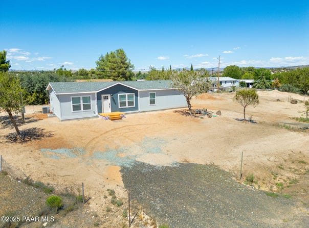 20876 E Mesa Verde Road, Mayer, AZ 86333