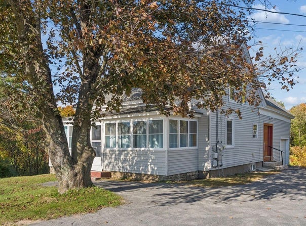 1572 Main Street, Sanford, ME 04073