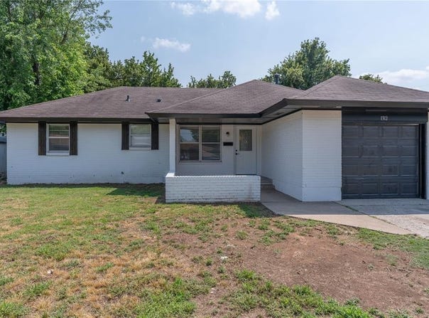 1312 Hickory Lane, Midwest City, OK 73110